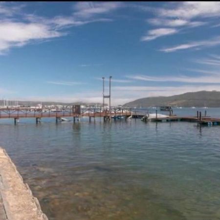 Waterfront Apartment Knysna Extérieur photo