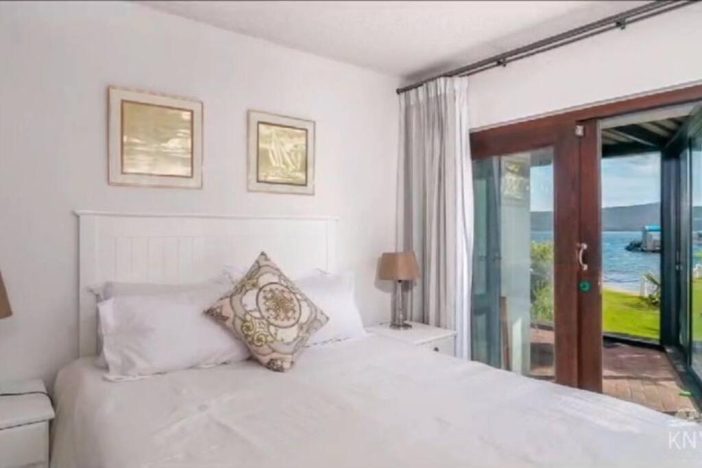 Waterfront Apartment Knysna Extérieur photo